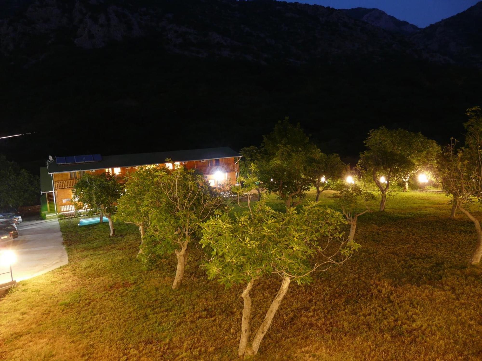 Guest House Jadran Pol Petrovac Εξωτερικό φωτογραφία