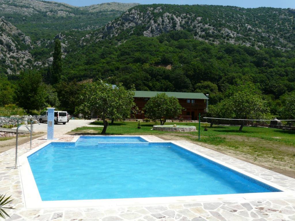 Guest House Jadran Pol Petrovac Εξωτερικό φωτογραφία